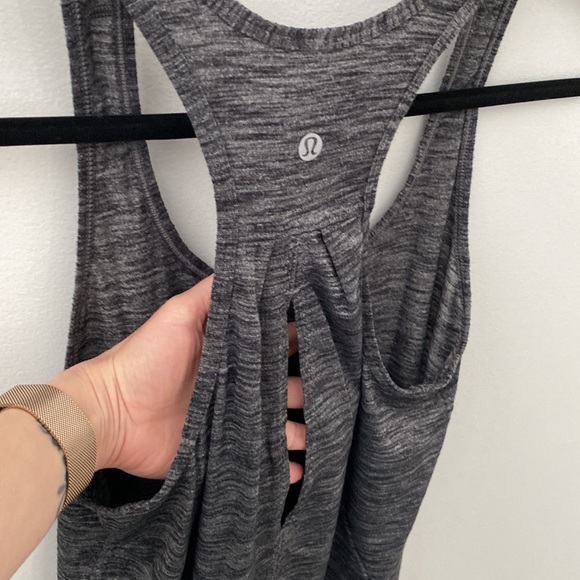 Lululemon Salute the Sun Singlet - Picture 3 of 6